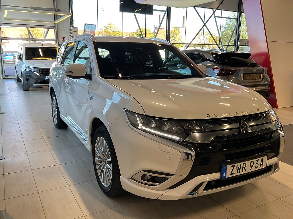 Mitsubishi Outlander 2019 - miniatyr 4
