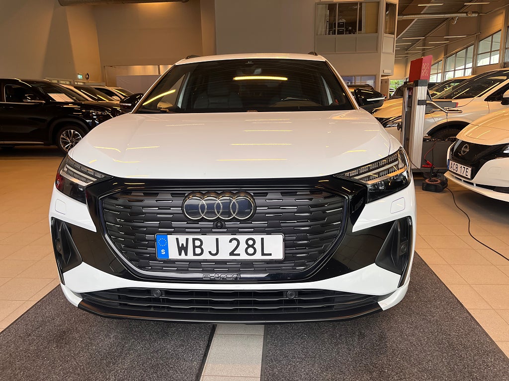 Audi Q4 E-Tron 2022 - miniatyr 3