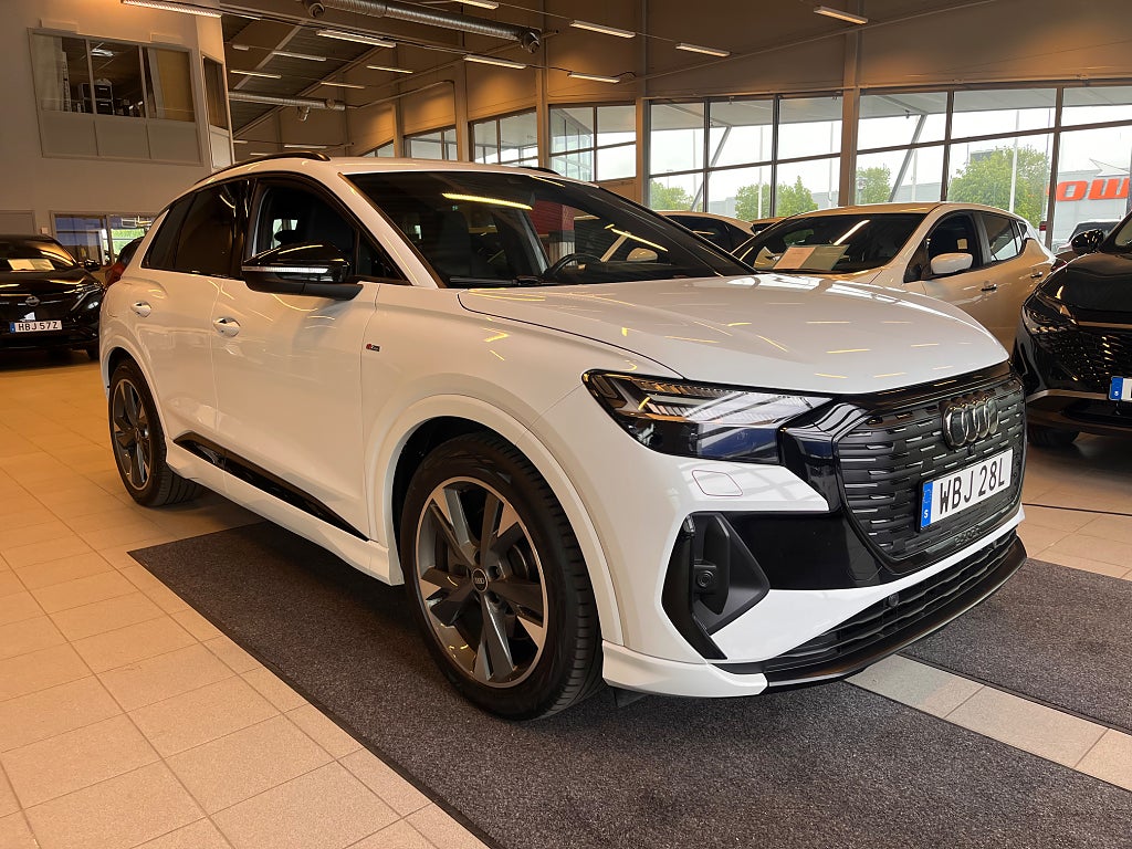 Audi Q4 E-Tron 2022 - miniatyr 4