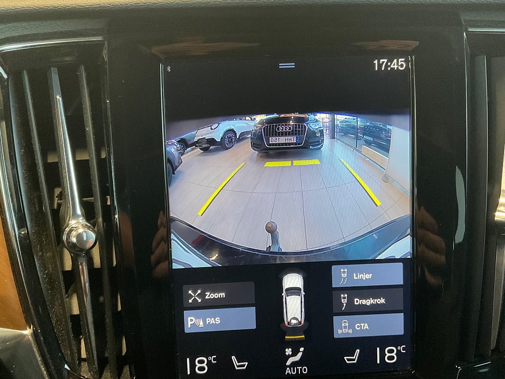 Volvo V90 2018 - miniatyr 14