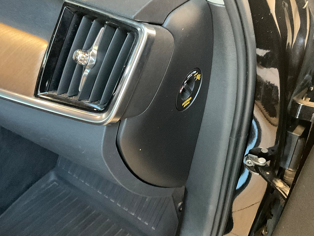 Volvo V90 2018 - miniatyr 23