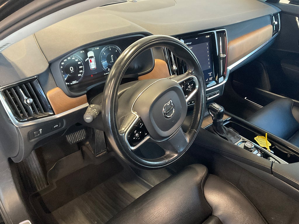 Volvo V90 2018 - miniatyr 8