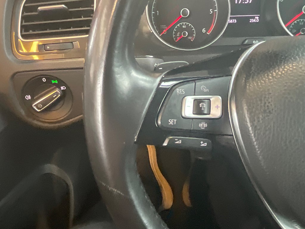 Volkswagen Golf 2019 - miniatyr 16