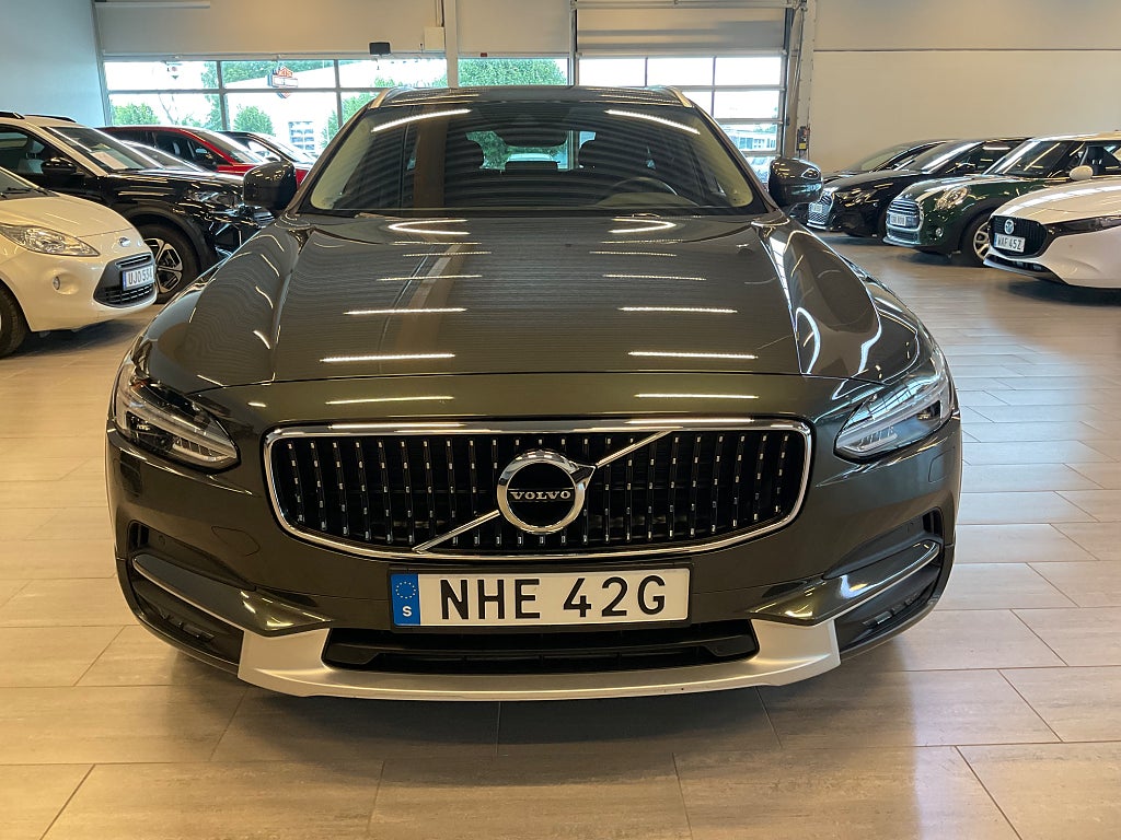 Volvo V90 Cross Country 2020 - miniatyr 2