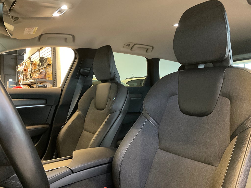 Volvo V90 Cross Country 2020 - miniatyr 11