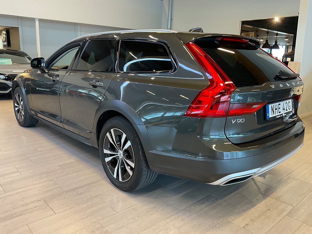 Volvo V90 Cross Country 2020 - miniatyr 7