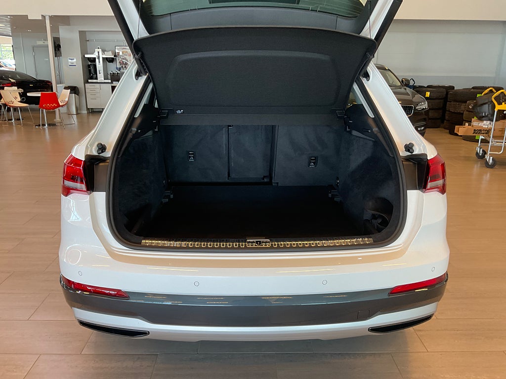 Audi Q3 2024 - miniatyr 6