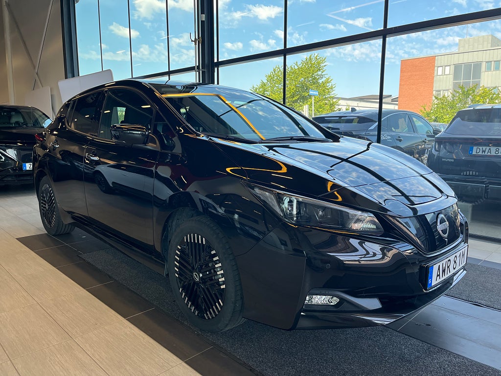 Nissan Leaf 2023 - miniatyr 2