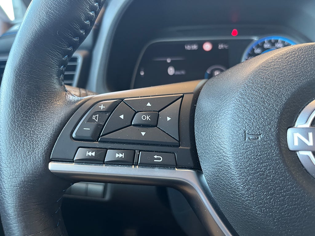 Nissan Leaf 2023 - miniatyr 11