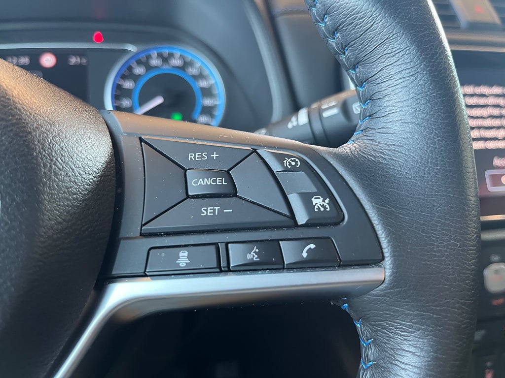 Nissan Leaf 2023 - miniatyr 10