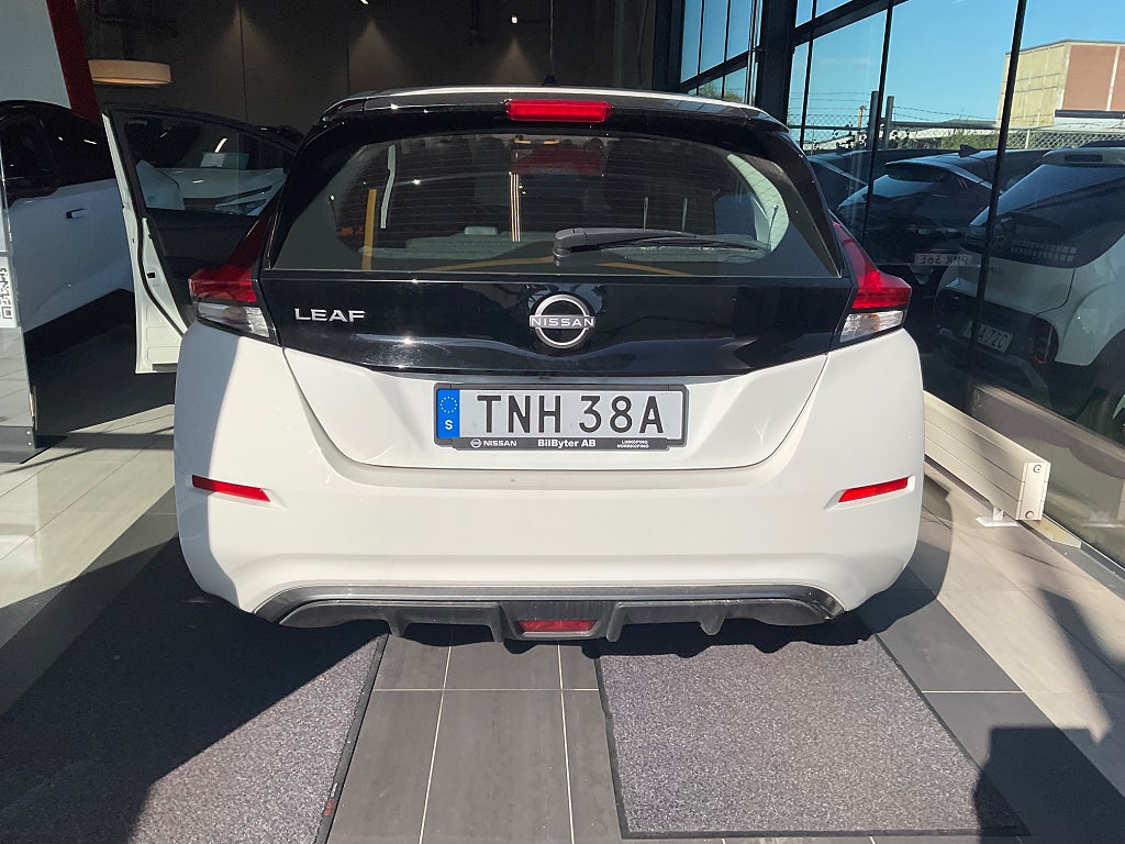 Nissan Leaf 2022 - miniatyr 6
