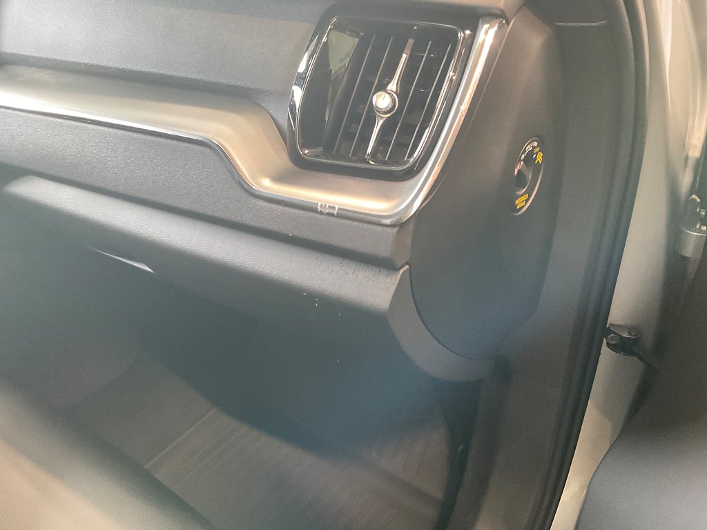 Volvo XC60 2019 - miniatyr 18