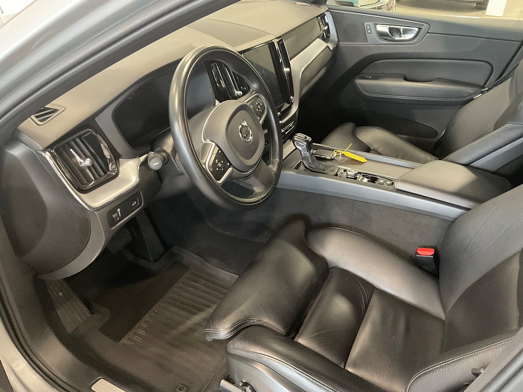 Volvo XC60 2019 - miniatyr 5
