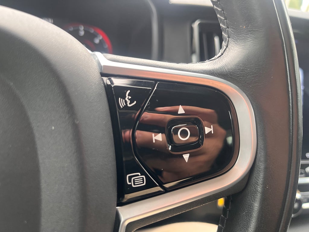 Volvo V90 Cross Country 2019 - miniatyr 15