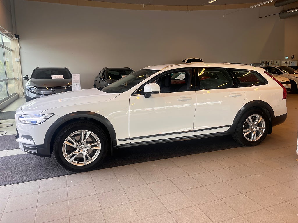Volvo V90 Cross Country 2019 - miniatyr 6