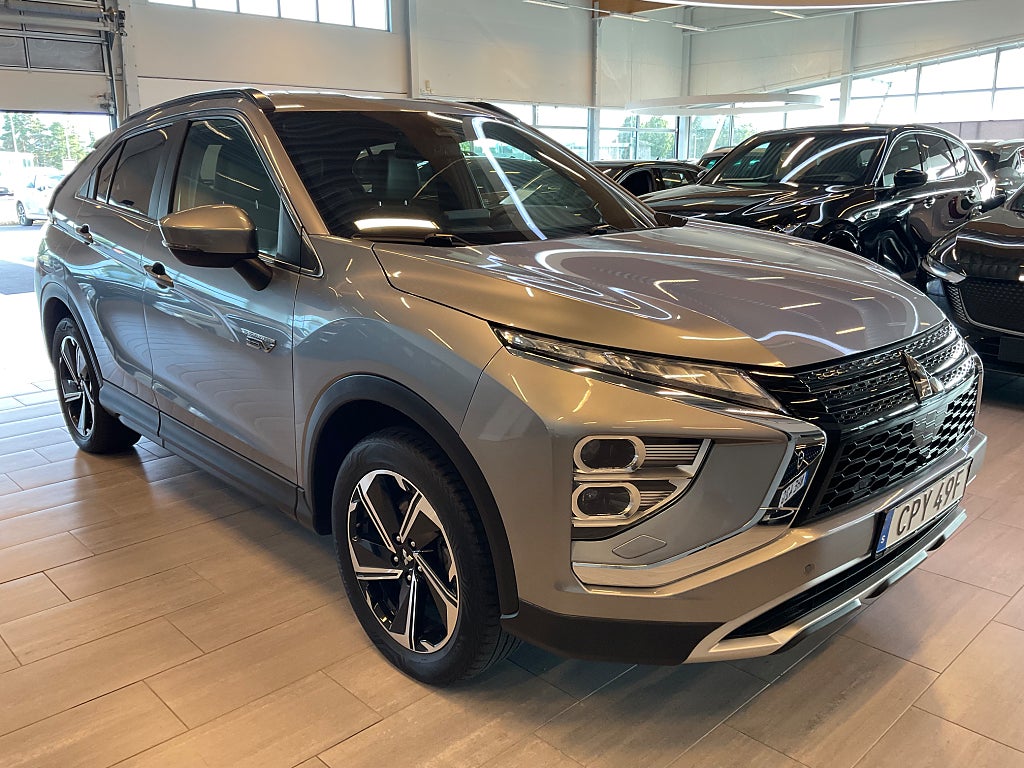 Mitsubishi Eclipse Cross 2021 - miniatyr 3