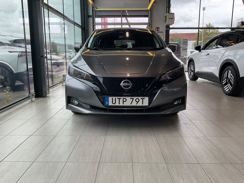 Nissan Leaf 2022 - bild 1 av 8