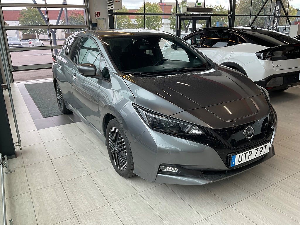 Nissan Leaf 2022 - miniatyr 3