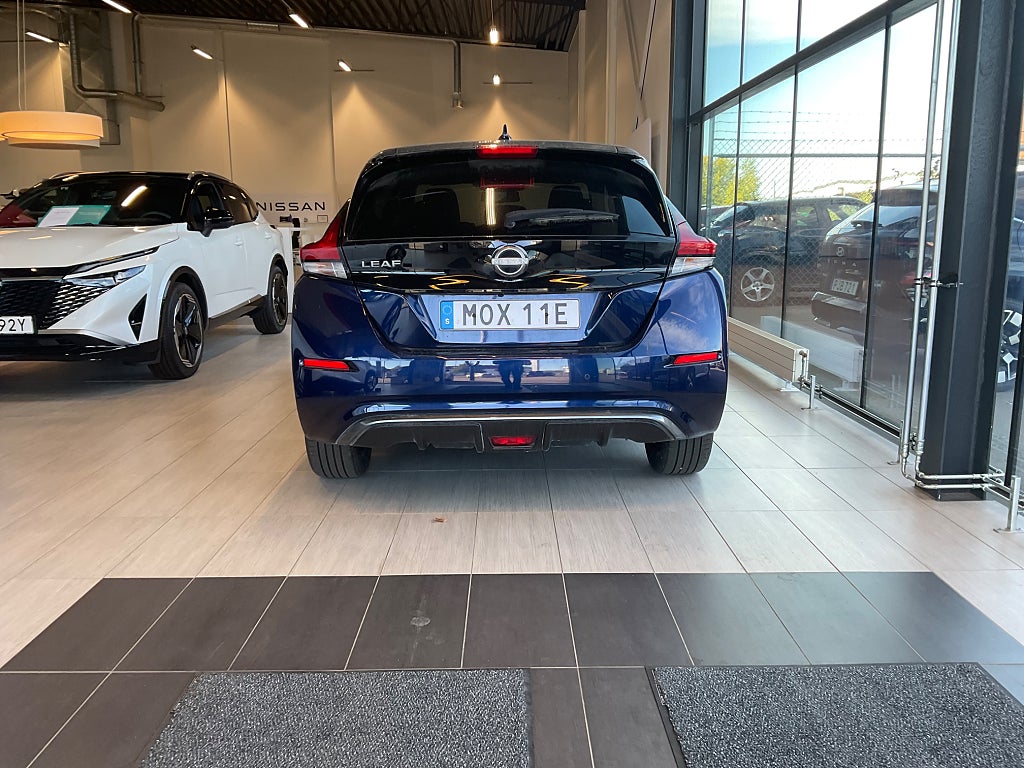 Nissan Leaf 2023 - miniatyr 3