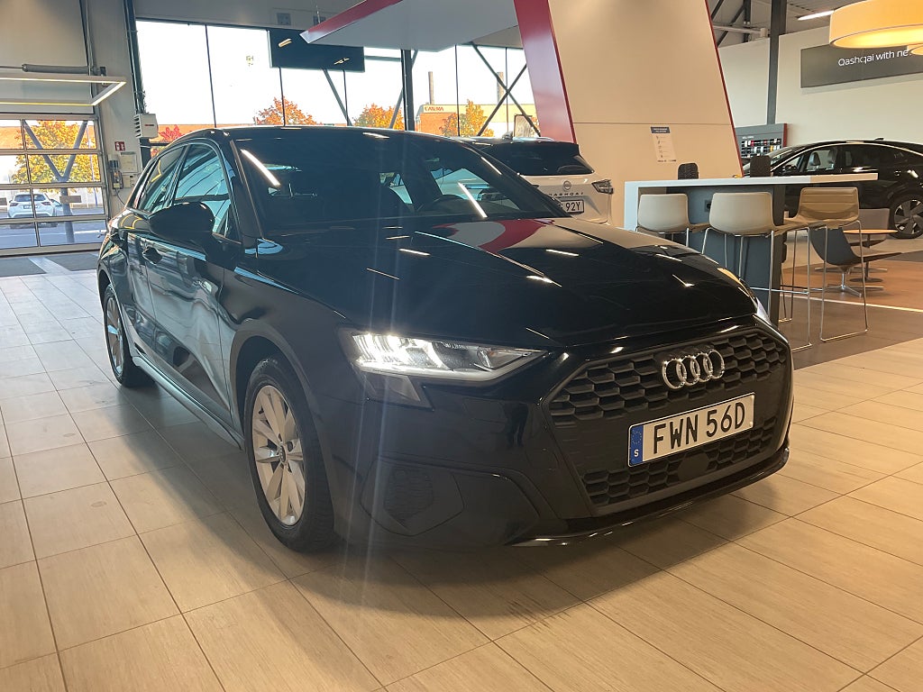 Audi A3 2022 - miniatyr 3