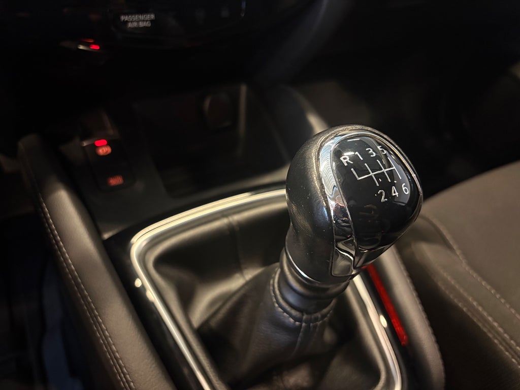 Nissan Qashqai 2018 - miniatyr 17