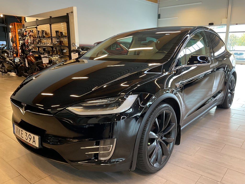 Tesla Model X 2019 - bild 1 av 18