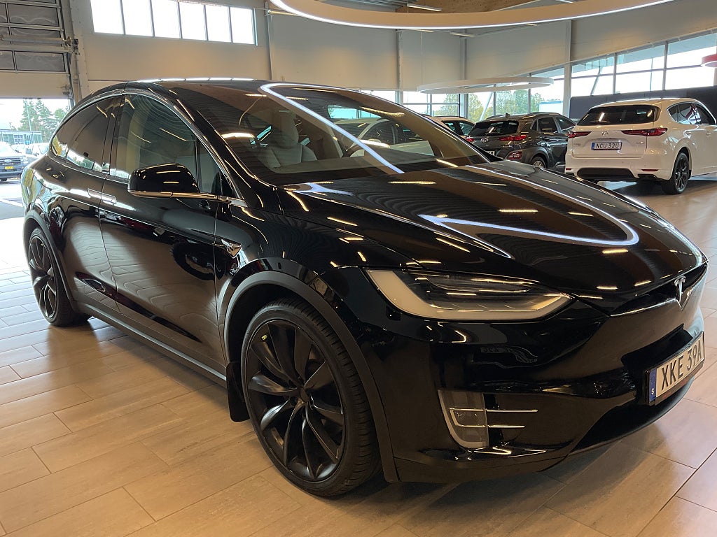 Tesla Model X 2019 - miniatyr 4