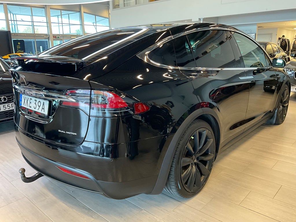 Tesla Model X 2019 - miniatyr 5