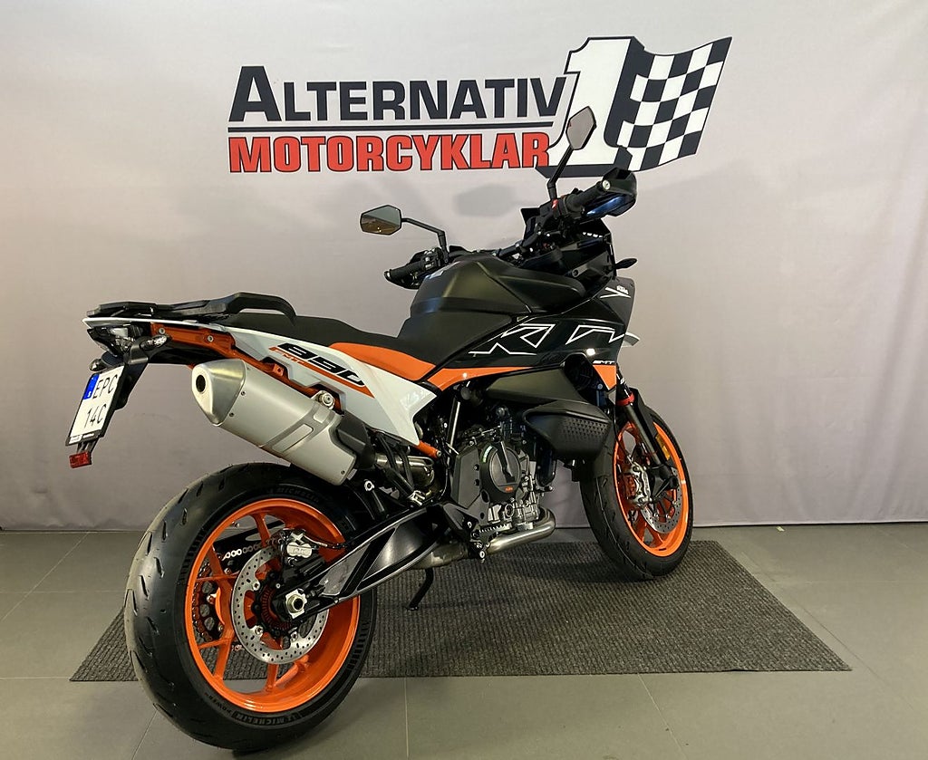 KTM 890 2023 - miniatyr 2