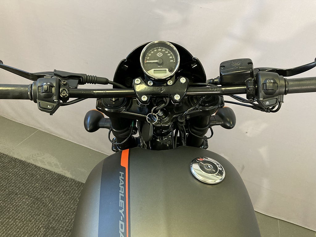 Harley-Davidson Street Rod 2018 - miniatyr 14