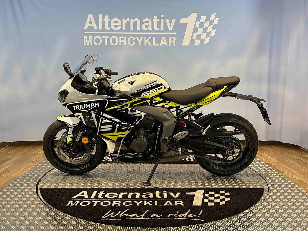 Triumph Daytona 2024 - miniatyr 5