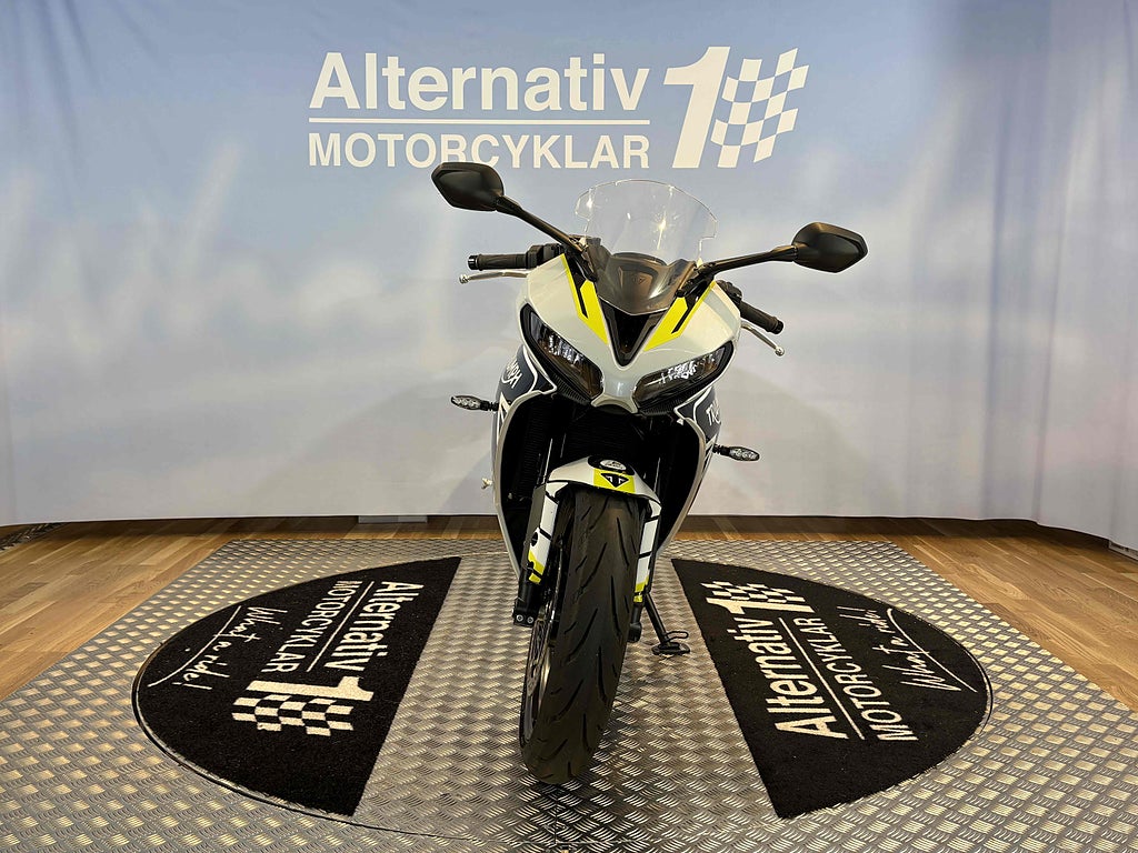 Triumph Daytona 2024 - miniatyr 7