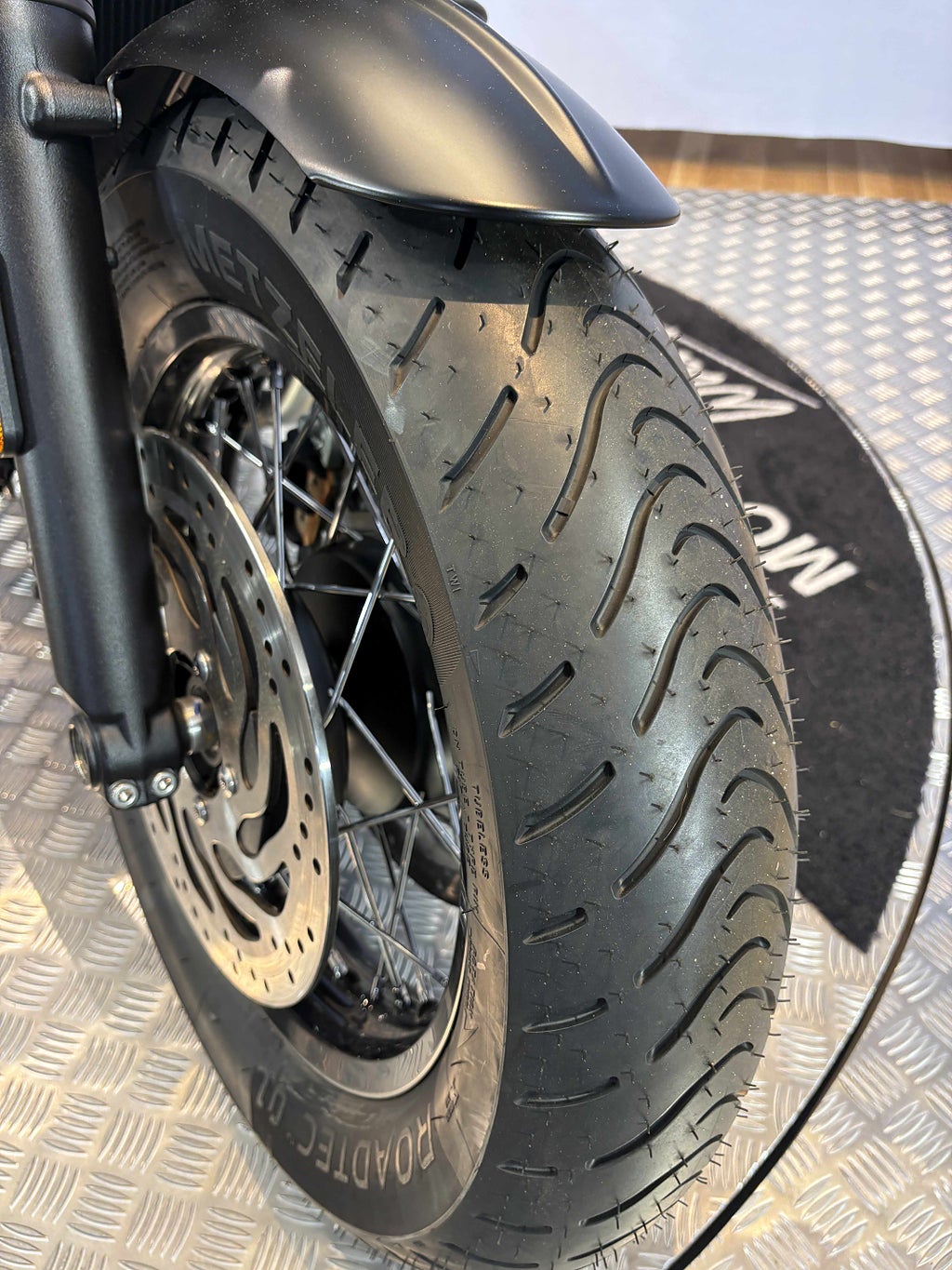 Triumph Bonneville 2026 - miniatyr 9