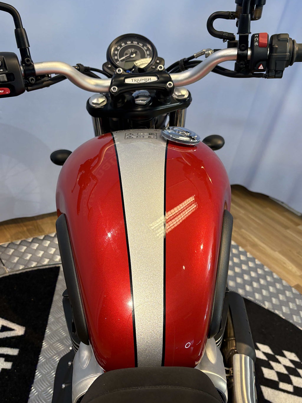 Triumph Scrambler 2017 - miniatyr 15