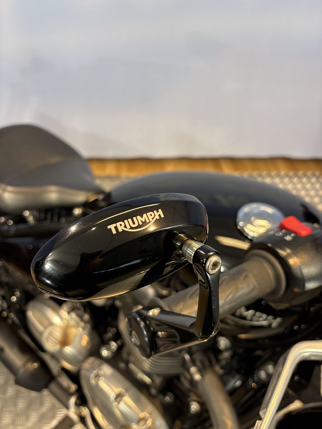 Triumph Bonneville 2017 - miniatyr 10