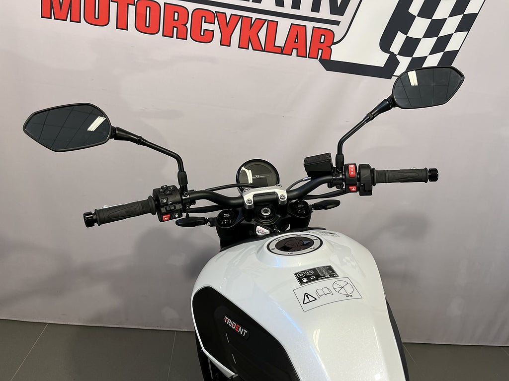 Triumph TRIDENT 2026 - miniatyr 13