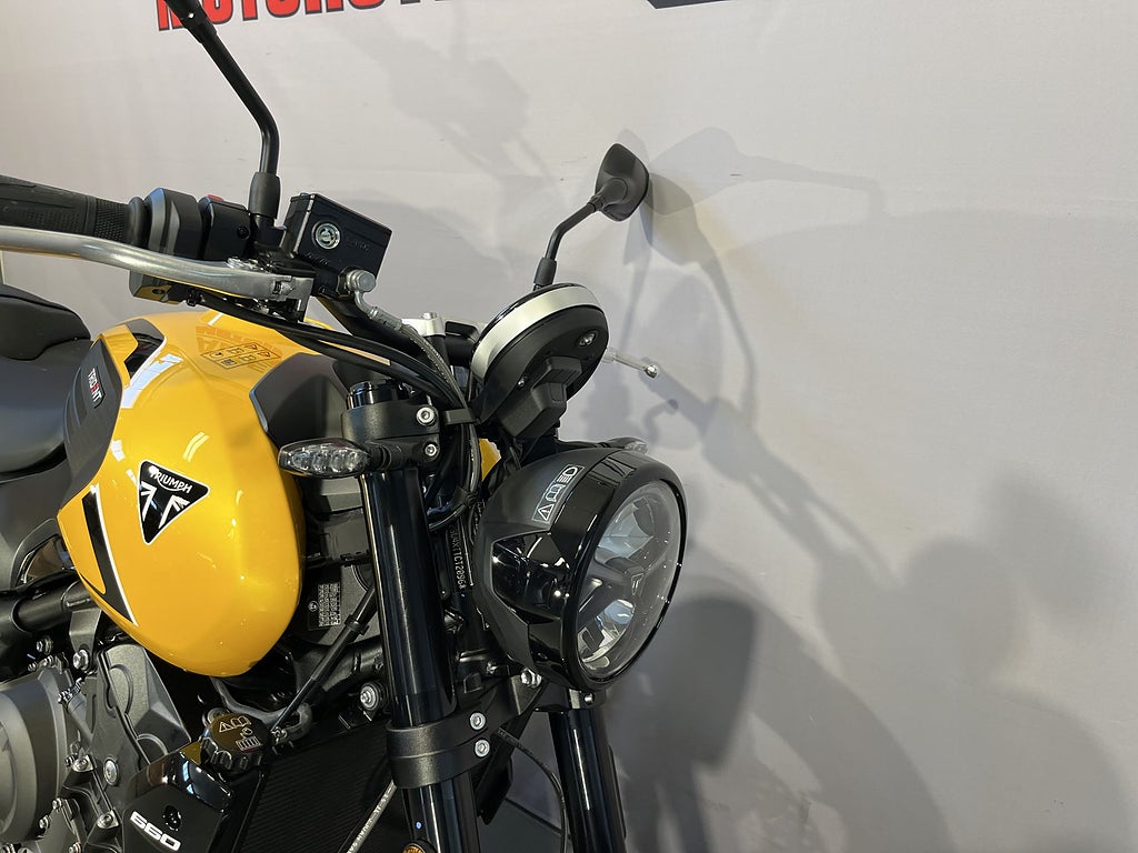 Triumph TRIDENT 2026 - miniatyr 7