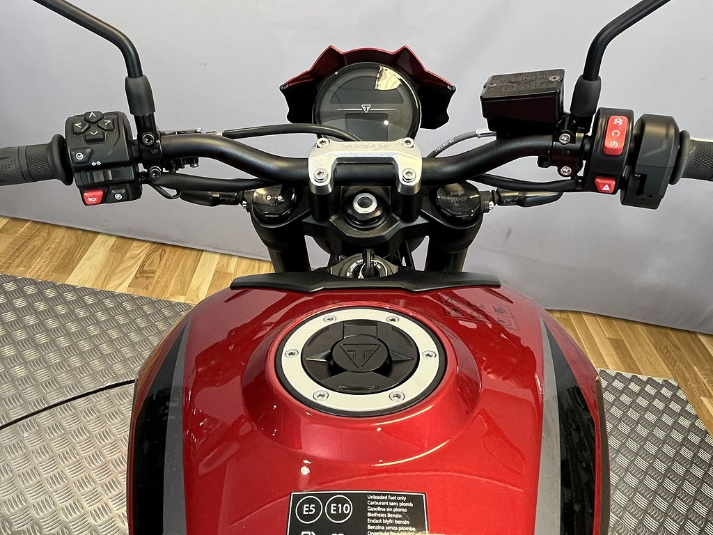Triumph TRIDENT 2026 - miniatyr 13