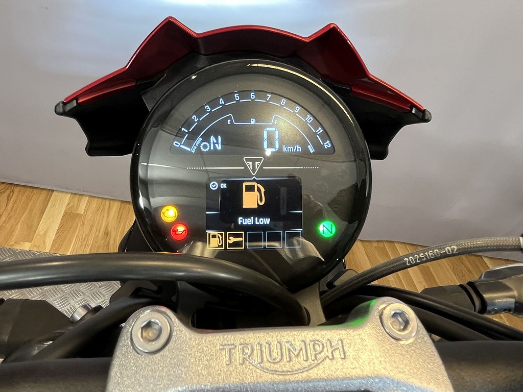 Triumph TRIDENT 2026 - miniatyr 14