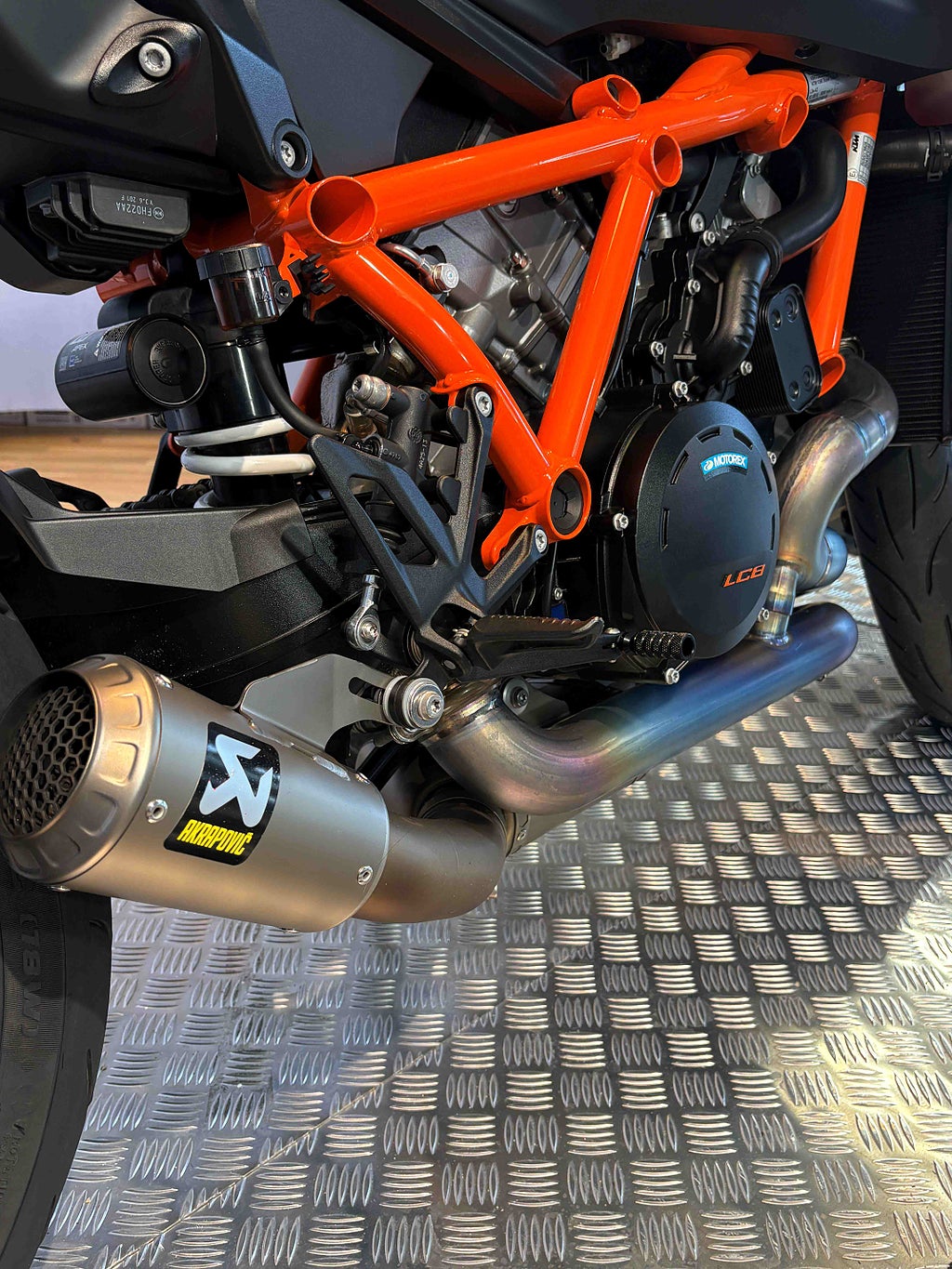 KTM 1390 2024 - miniatyr 10