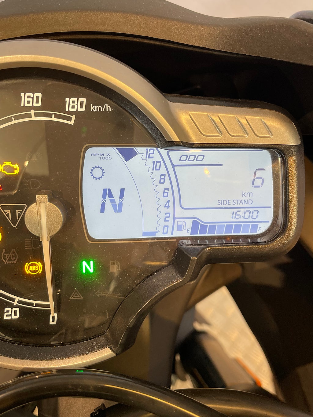 Triumph Thruxton 2026 - miniatyr 9
