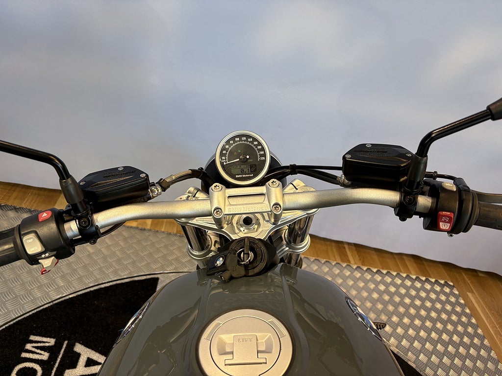 BMW R Nine-T Pure 2017 - miniatyr 13