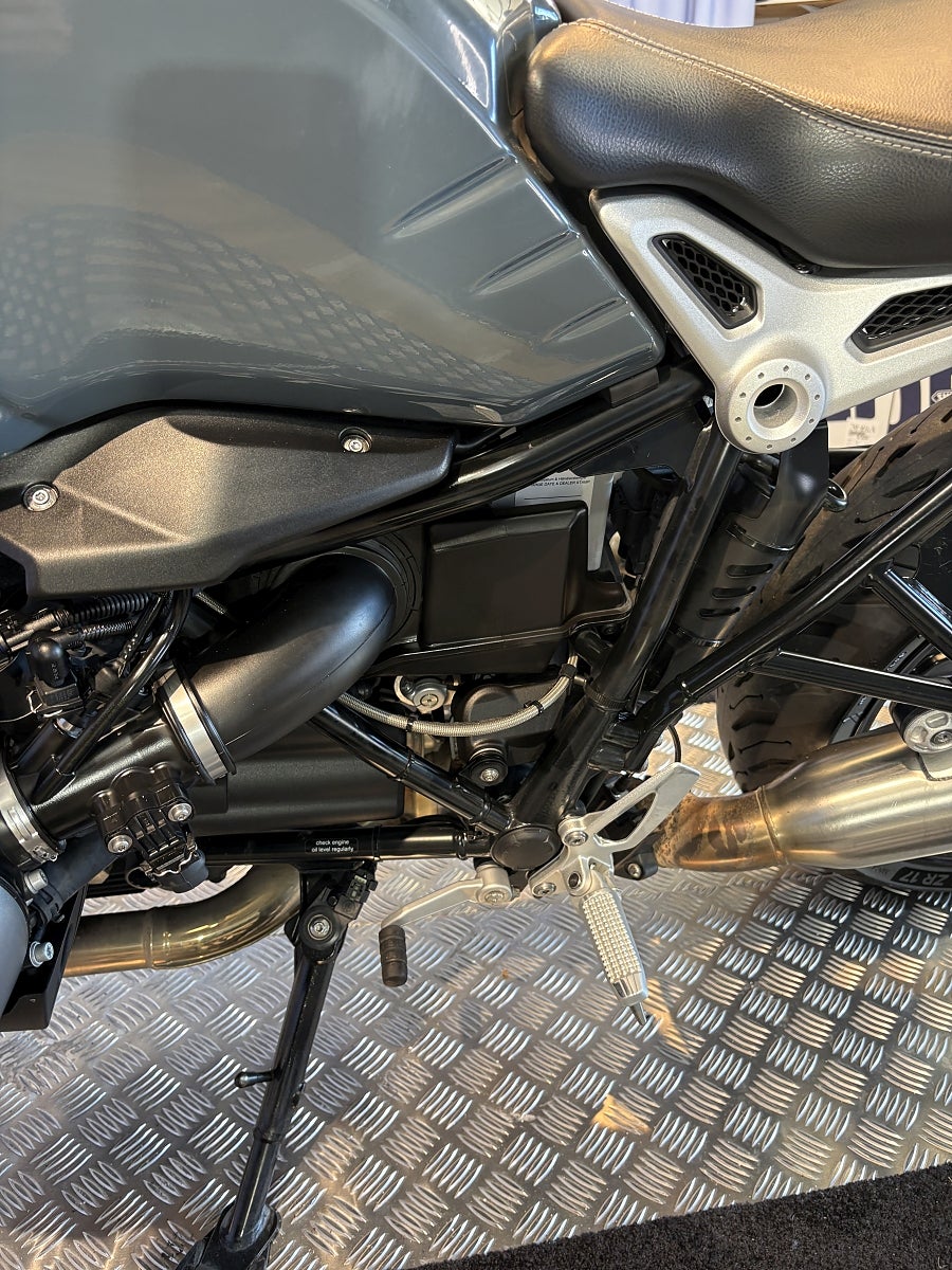 BMW R Nine-T Pure 2017 - miniatyr 15