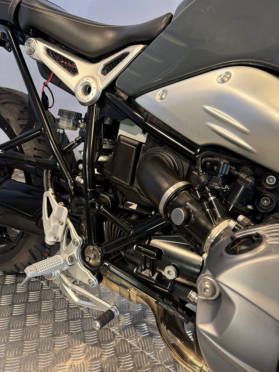 BMW R Nine-T Pure 2017 - miniatyr 10