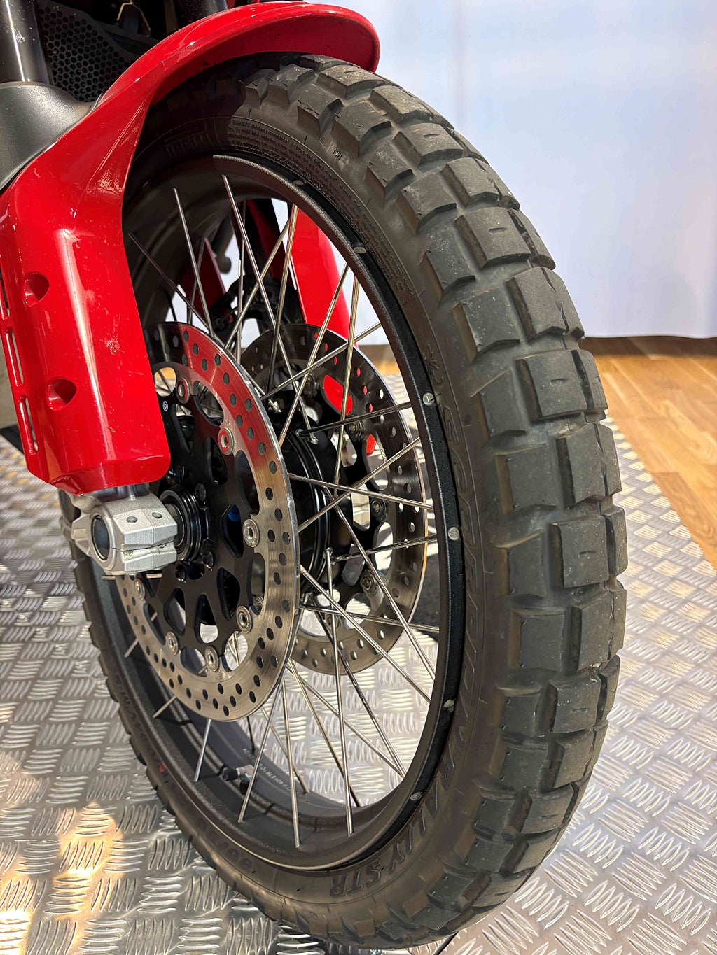 Ducati Desertx 2025 - miniatyr 11