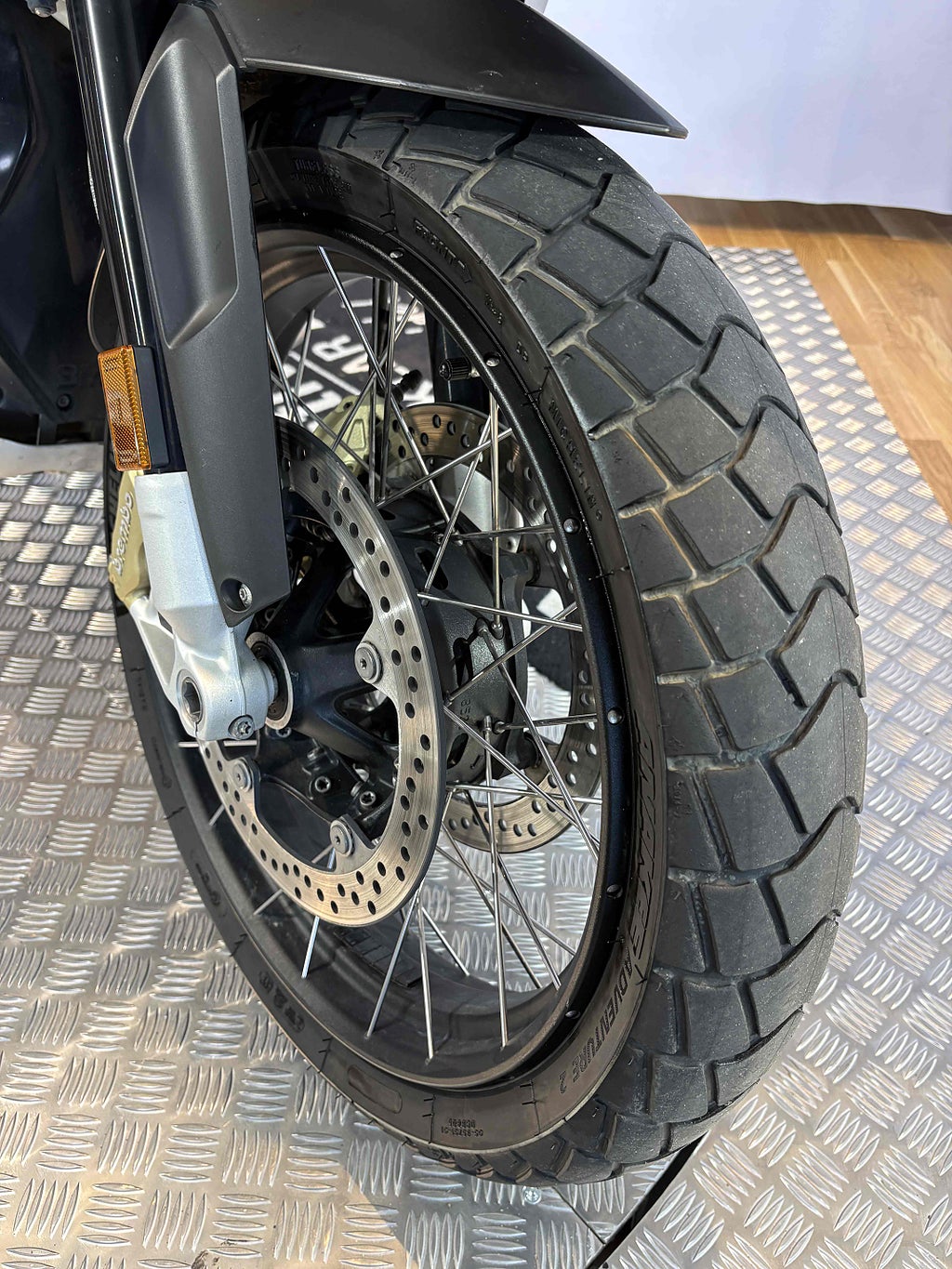 BMW R 1250 GS 2023 - miniatyr 10