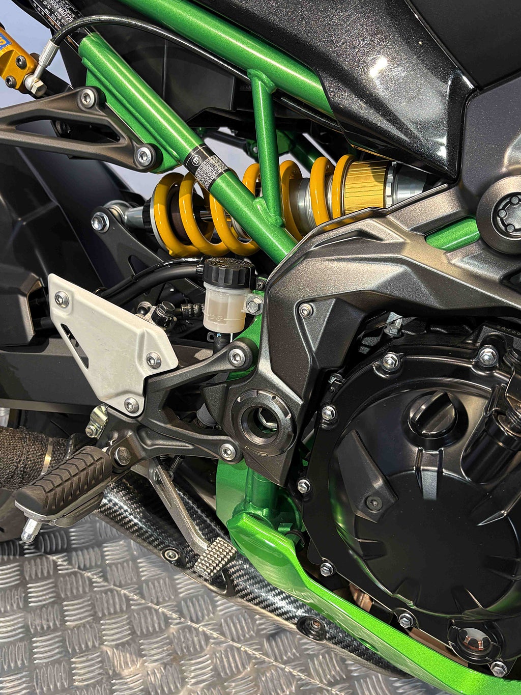 Kawasaki Z900 2024 - miniatyr 10