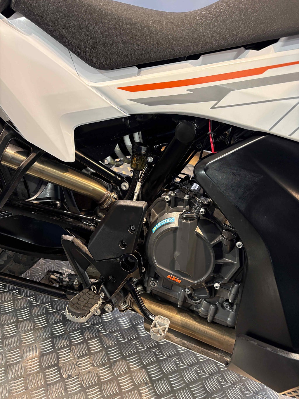 KTM 790 2023 - miniatyr 11