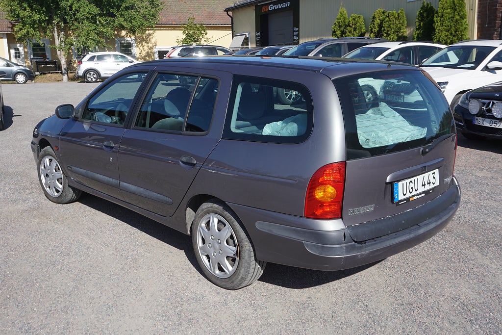 Renault Mégane 2003 - miniatyr 2