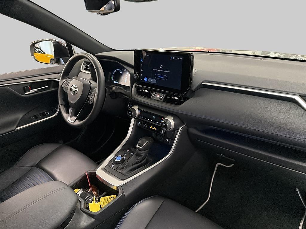 Toyota RAV4 2024 - miniatyr 6
